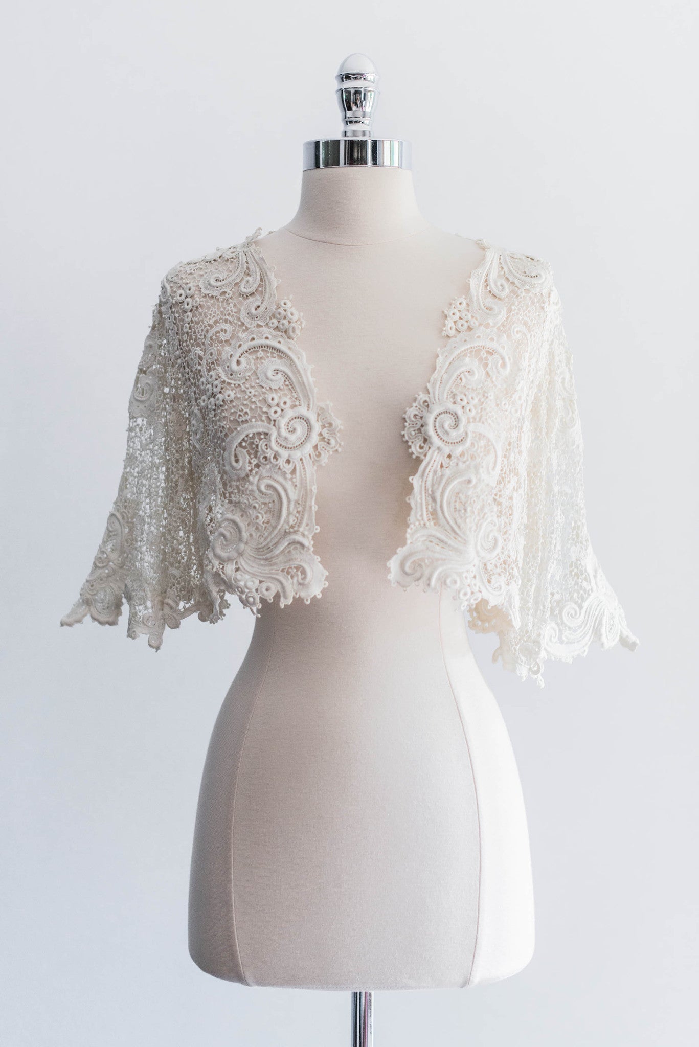 [SOLD] Antique Irish Lace Crochet Cropped Jacket | G O S S A M E R