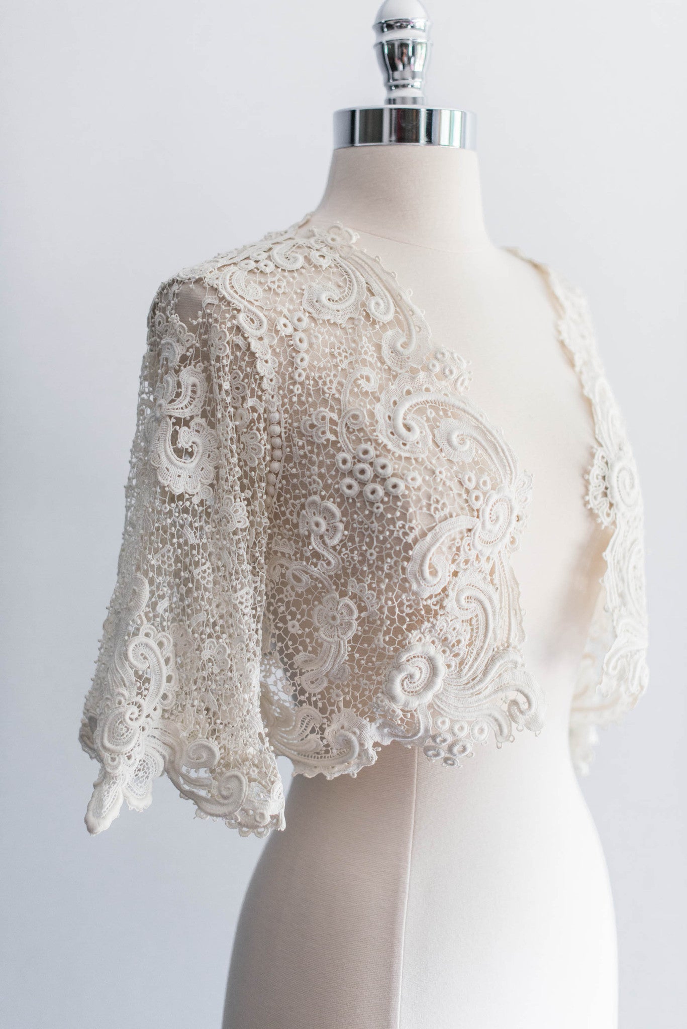 [SOLD] Antique Irish Lace Crochet Cropped Jacket | G O S S A M E R