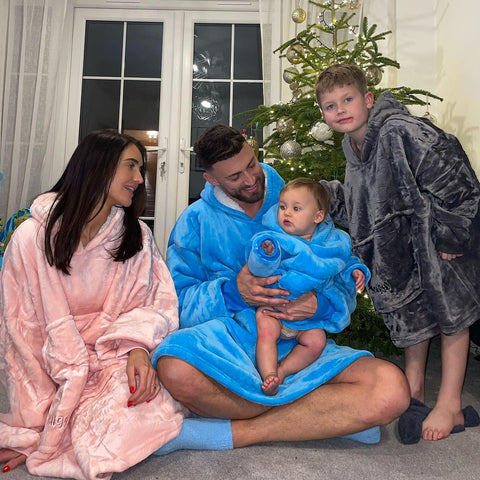 Jake Quickenden and family in matching Snuggys