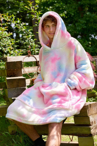 Multi-coloured unicorn hooded blanket