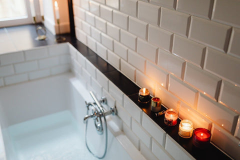 Candles by the bath tub