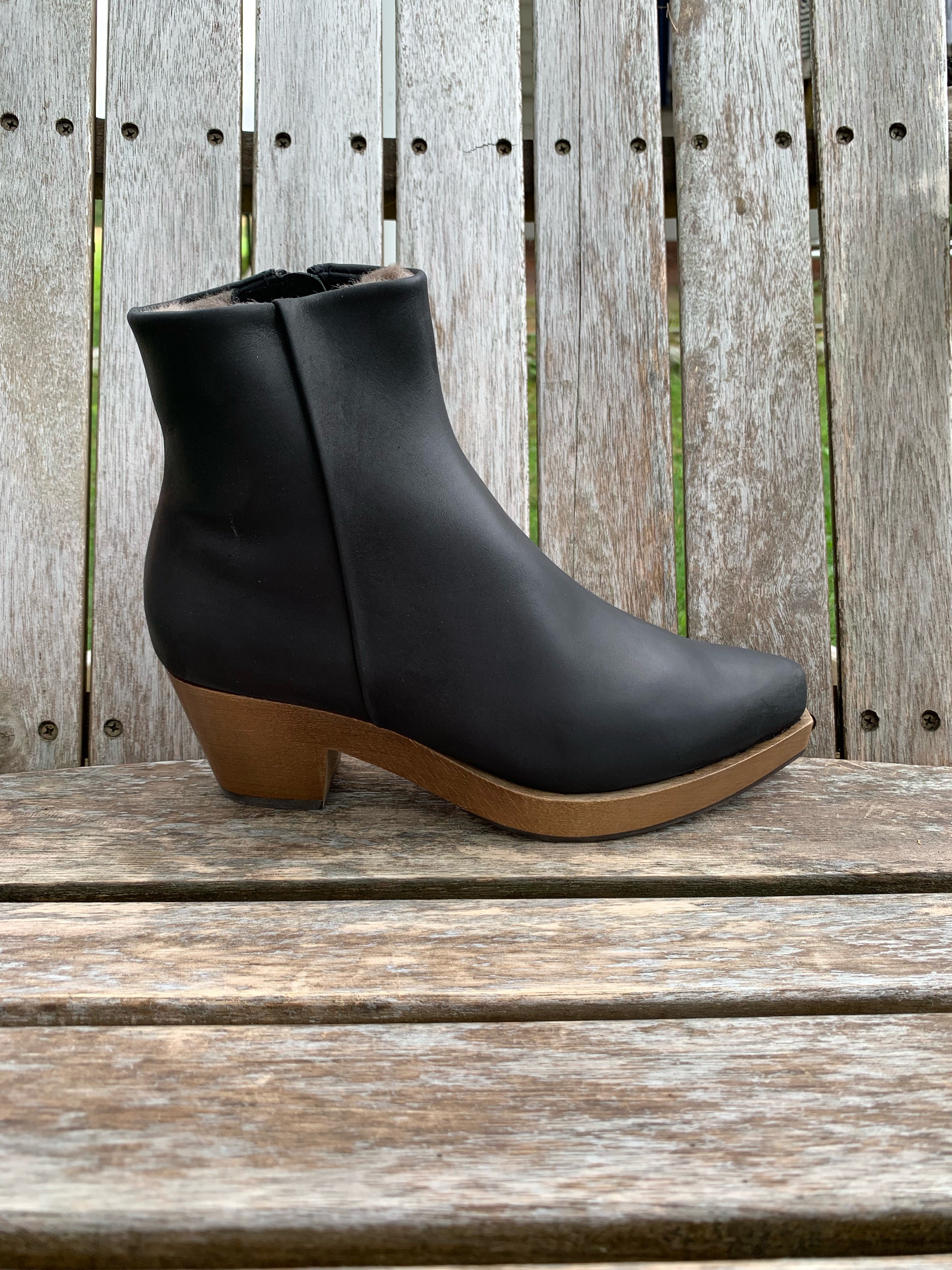 Keep Shearling Lined Bootie | Ringo Black