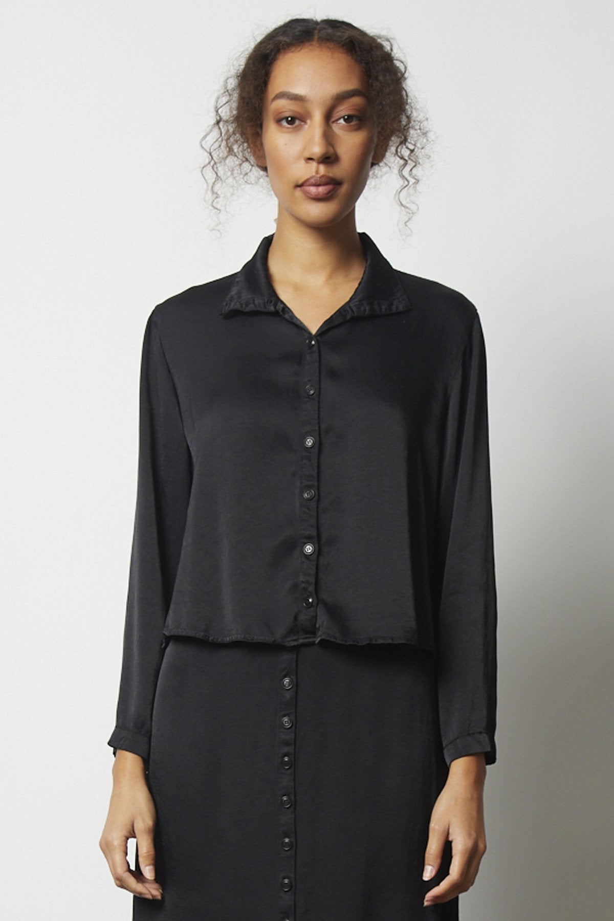 Twiggy Washed Satin Top | Black