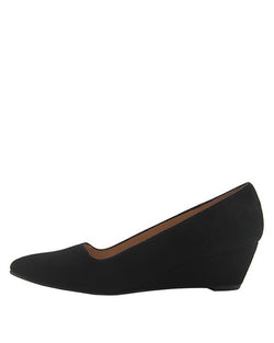 black pointed toe wedges