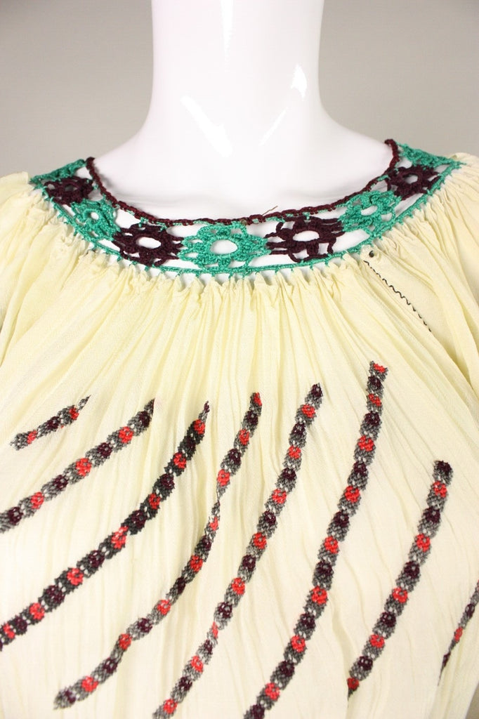 1930's Blouse Eastern European Embroidered with Geometric Motif Vintage - regenerationvintageclothing