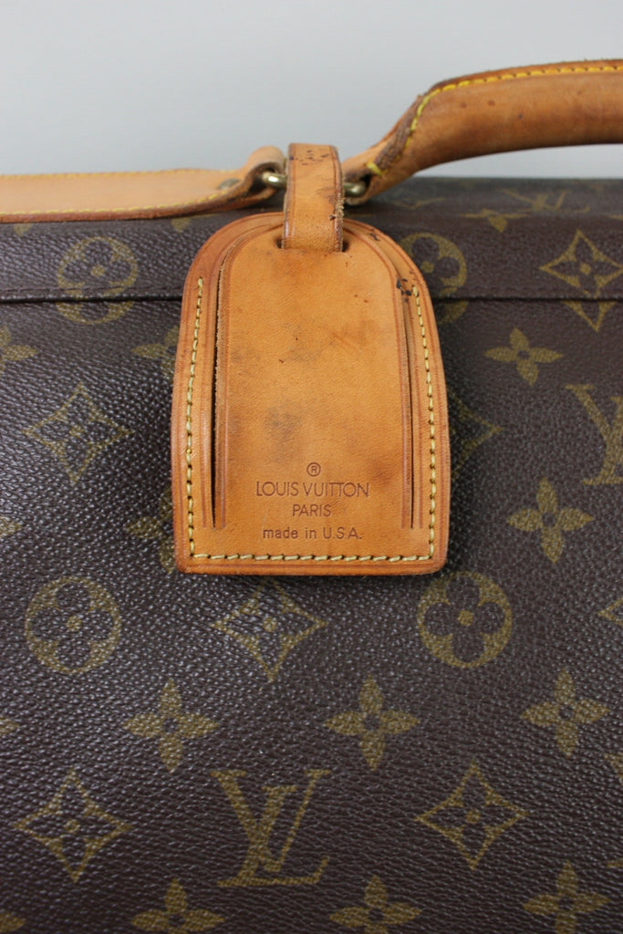 Louis Vuitton $4k+ Whisper GM Khol Embossed Monogram Suede Snakeskin  *Limited*!!