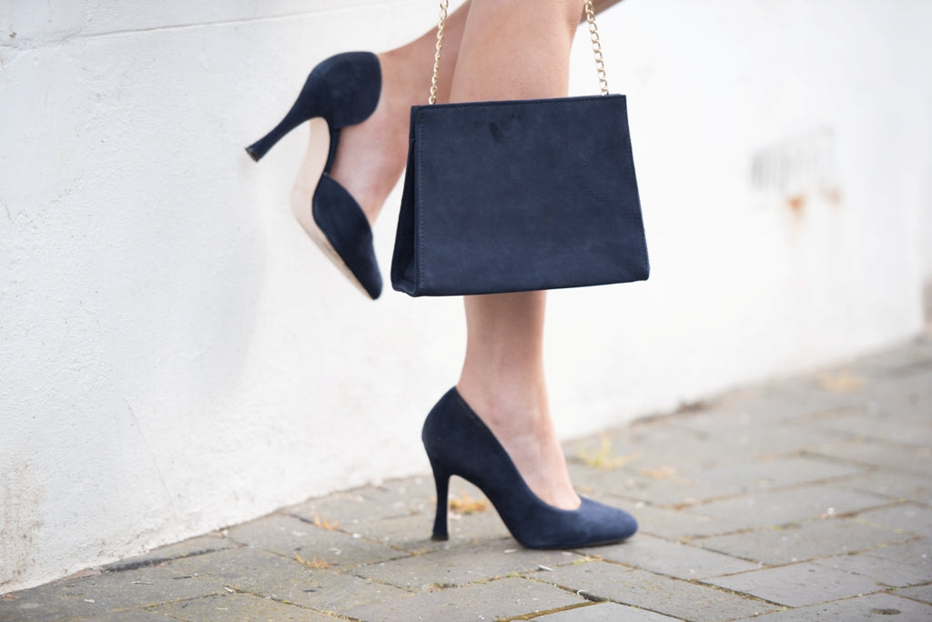 wide heel heels