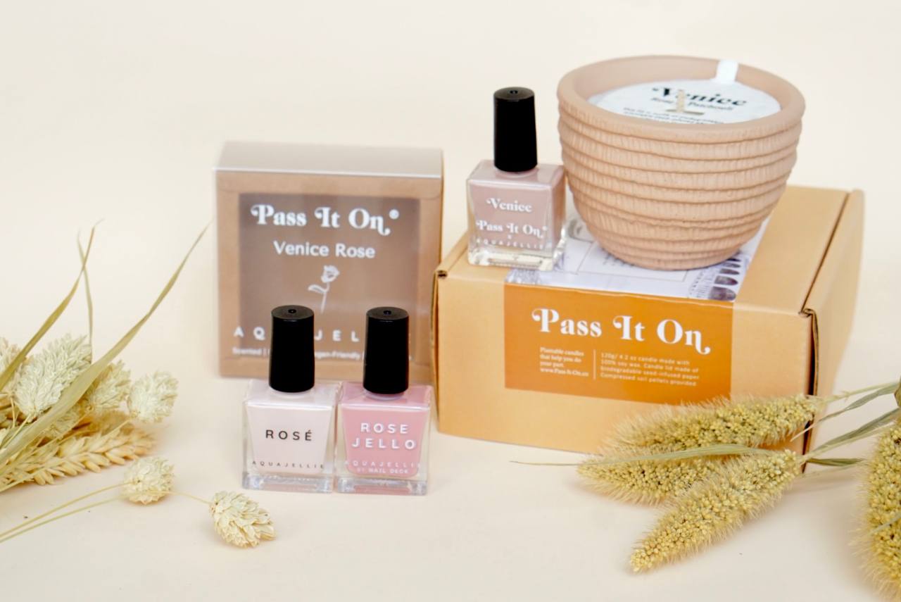 Eco-friendly plantable candle with scented non-toxic nail polish set from Pass It On & Aquajellie, in Singapore