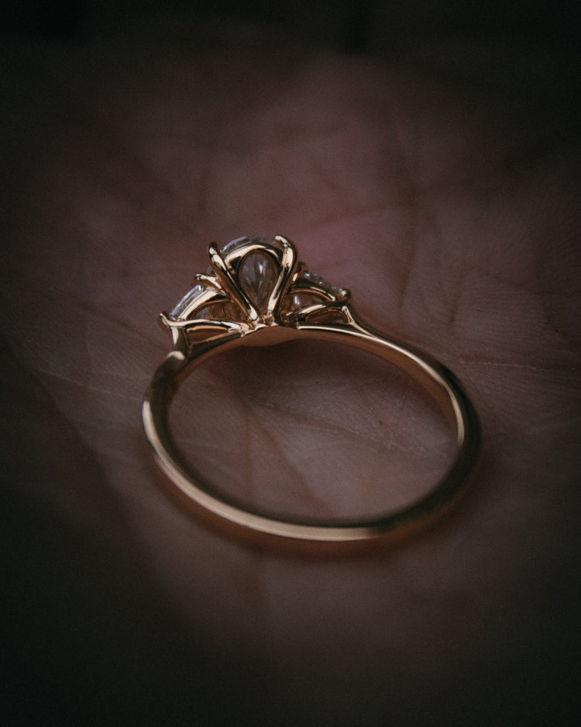 Custom Fidra Diamond Engagement Ring