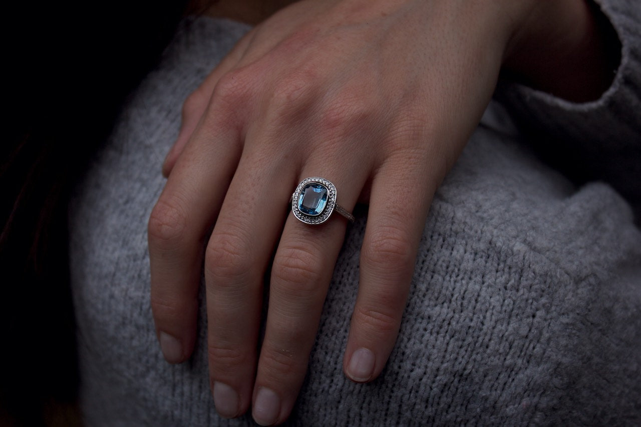 Moira Patience Fine Jewellery Edinburgh Bespoke Sapphire and Diamond Halo Engagement Ring 8