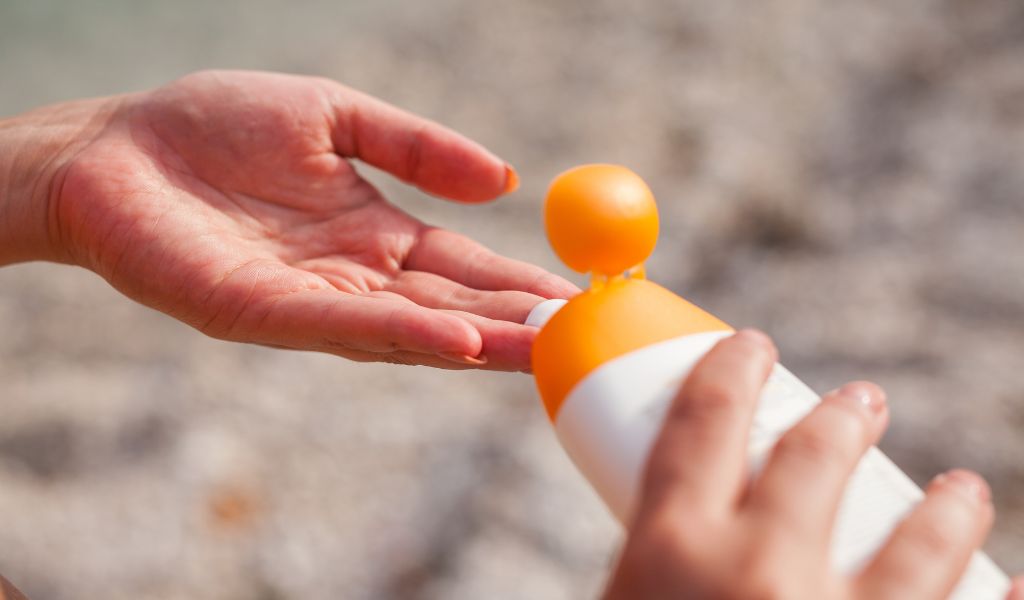 UV-Filter vor dem Sonnenaufenthalt auftragen