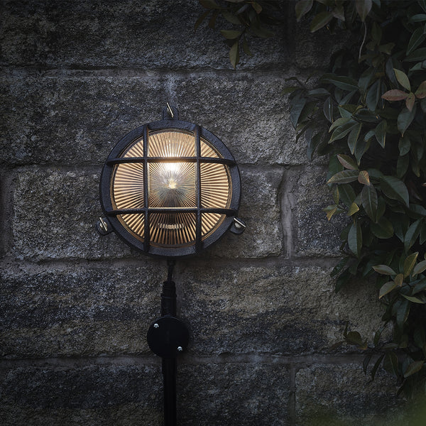 Round outdoor industrial light