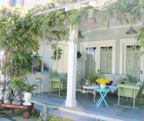 outdoor space decorated with vintage furniture