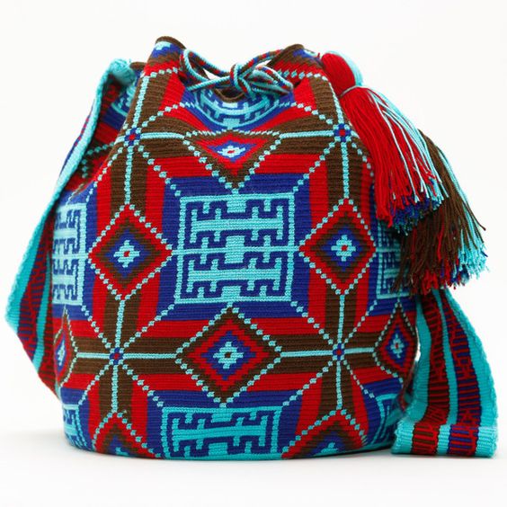 Pre-order Custom Wayuu Bag – WAYUU TRIBE STORE