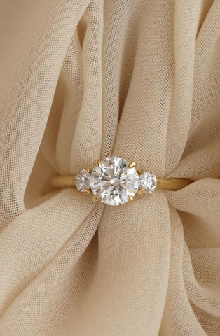 ¿Por qué elegir diamantes para un anillo de compromiso? 4
