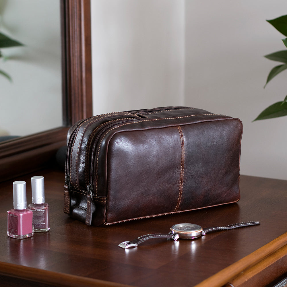 voyager toiletry bag