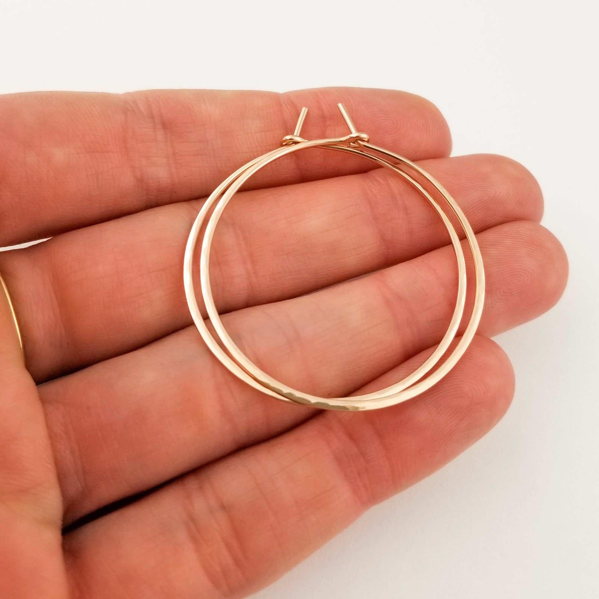 14K Rose Gold Hoop Earrings, Hand Engraved X-Pattern – Tilo Jewelry®