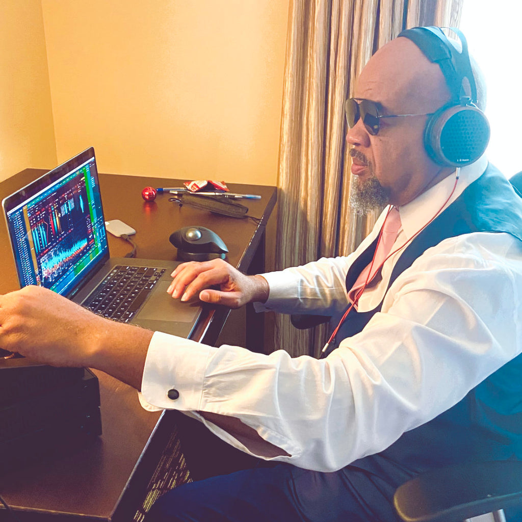 Gary Noble - Mixing on the go with the S4X reference headphones