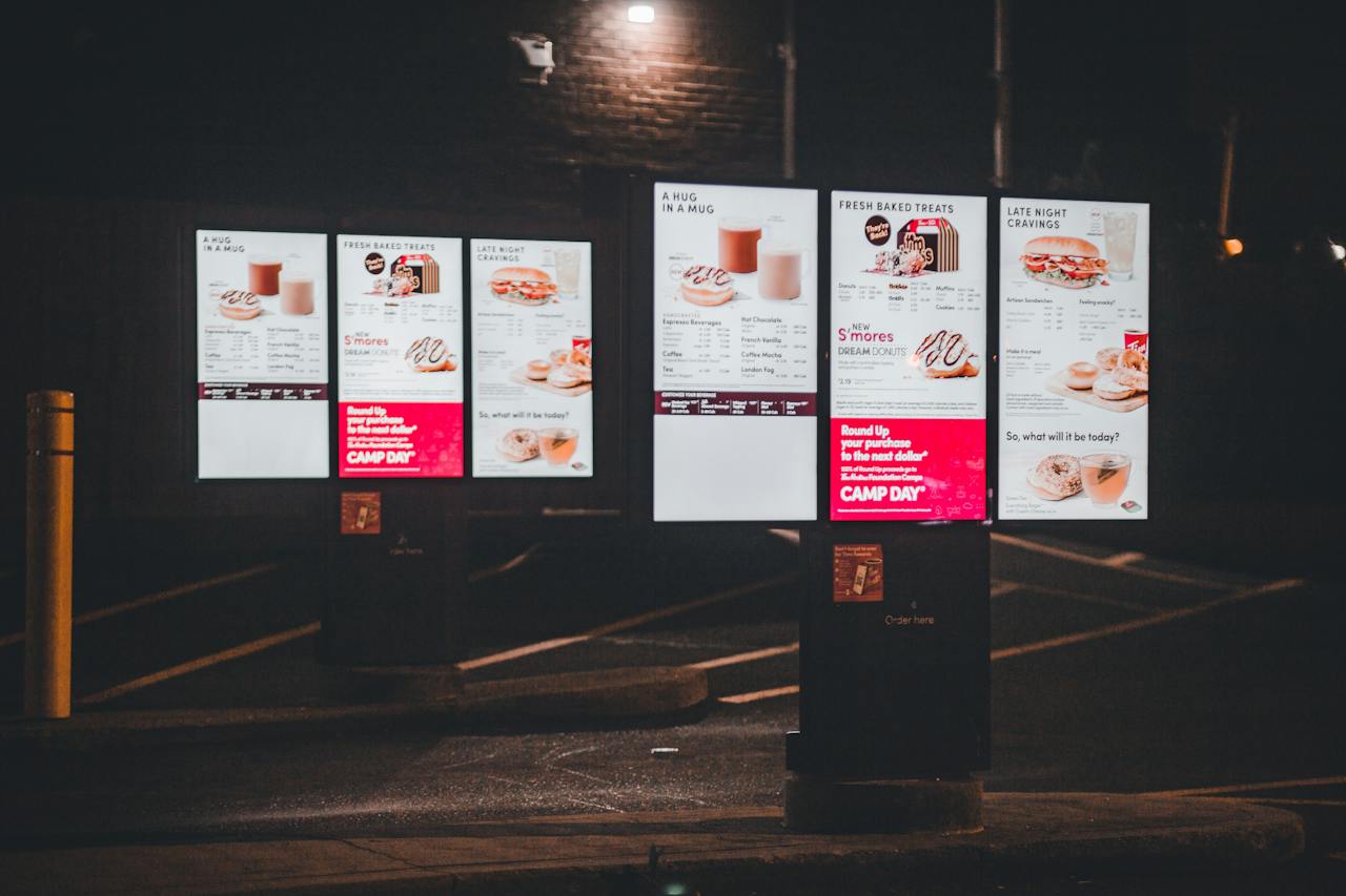 digital menu board signage from fast food restaurant