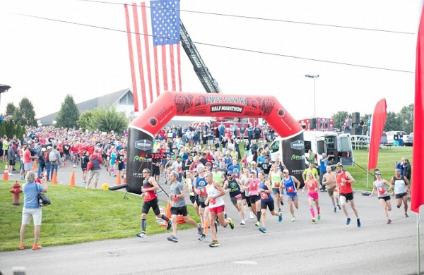 athletes at Amish Country Half Marathon