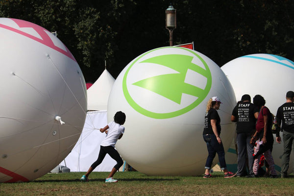 custom giant inflatable balloons outdoors