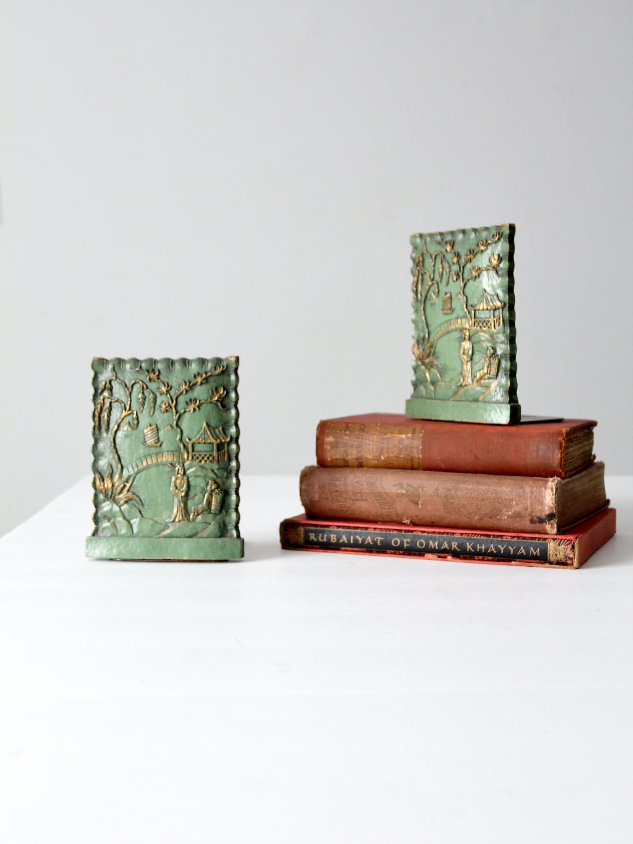 vintage Syroco style bookends circa 1940 – 86 Vintage