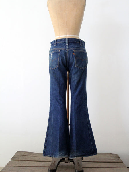 levi's bell bottom jeans