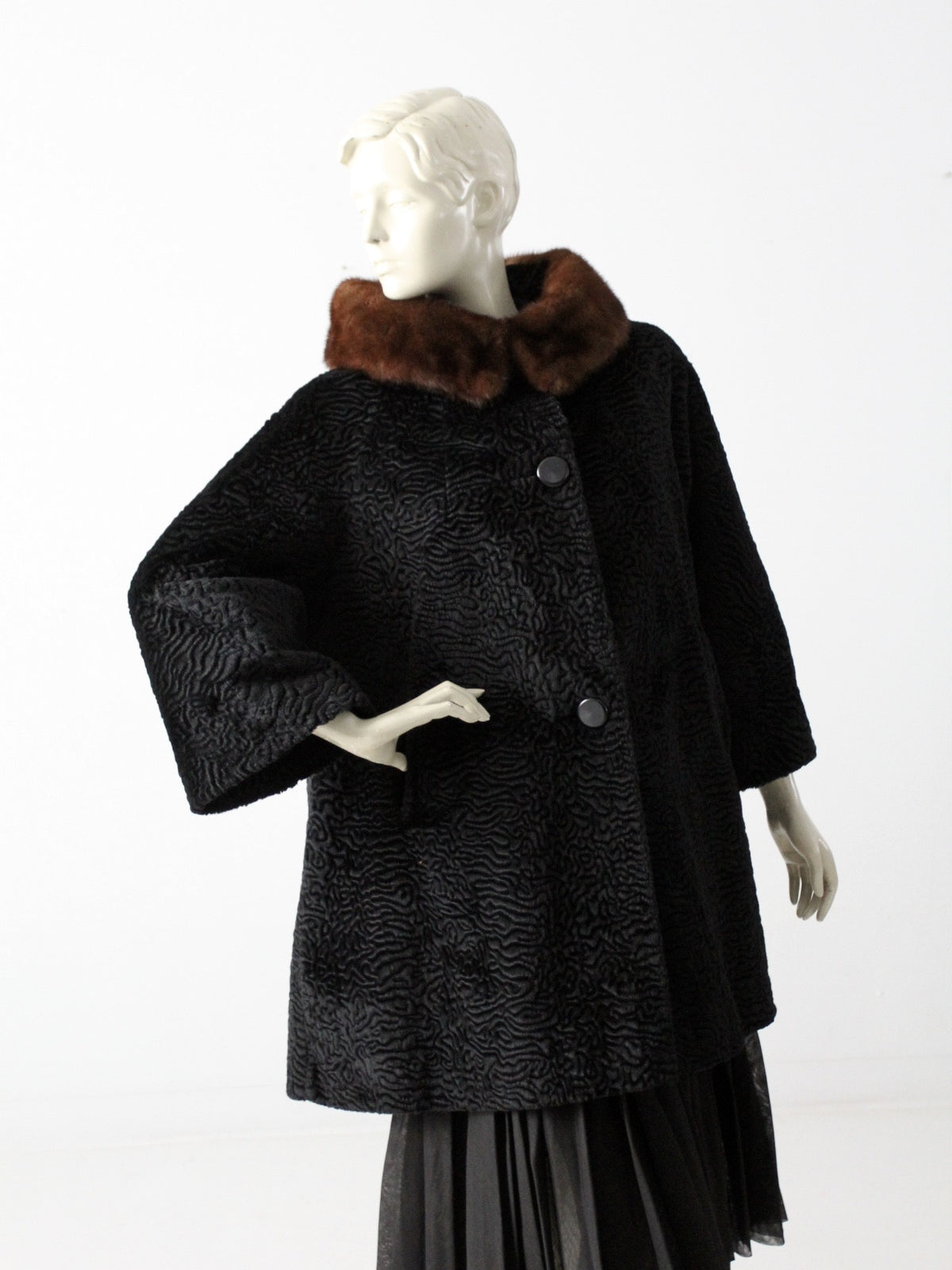 vintage Persian lamb fur coat – 86 Vintage