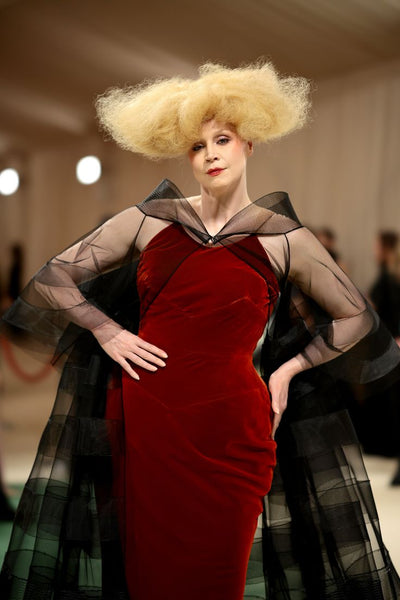 Dramatic Blonde Hairstyle Gwendoline Christie