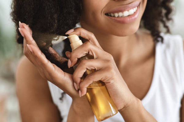 apply oil to moisturize hair