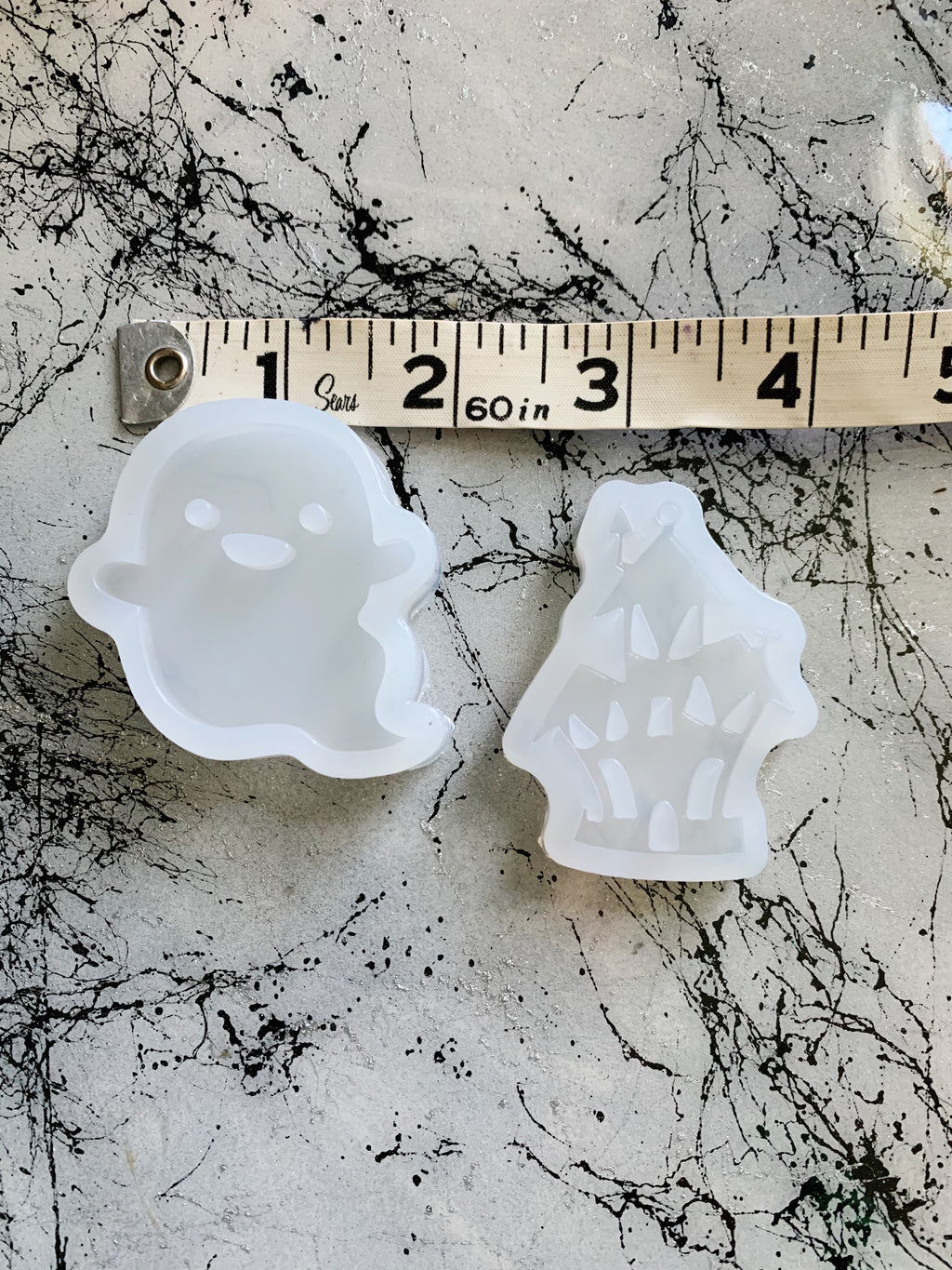 Small Ghost Ornament Resin Mold – IntoResin