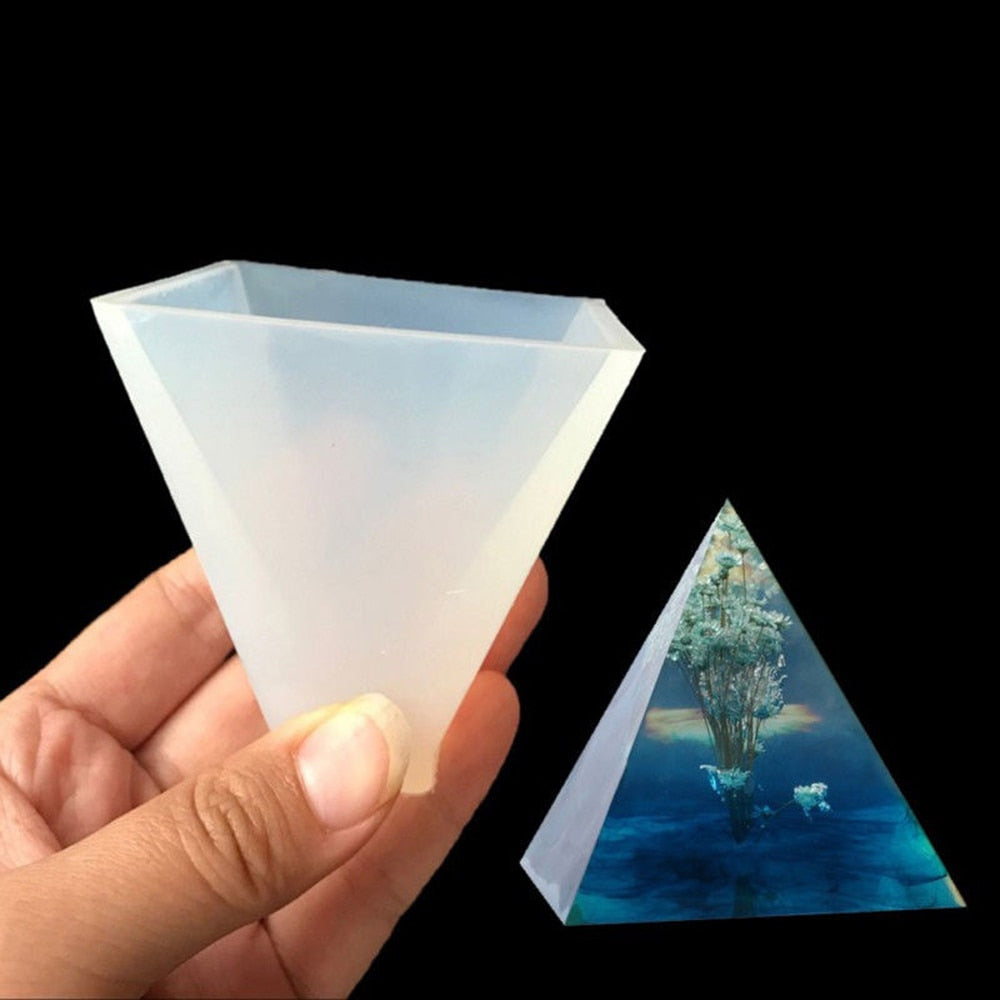 1 Large Pyramid Silicone Mold 15cm – Phoenix