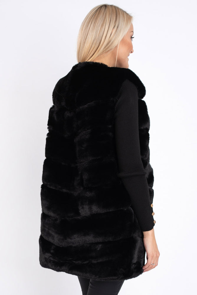 Womens Clothing Jackets Fur jackets Fridays Edit Margaux Faux Fur Gilet in Black 