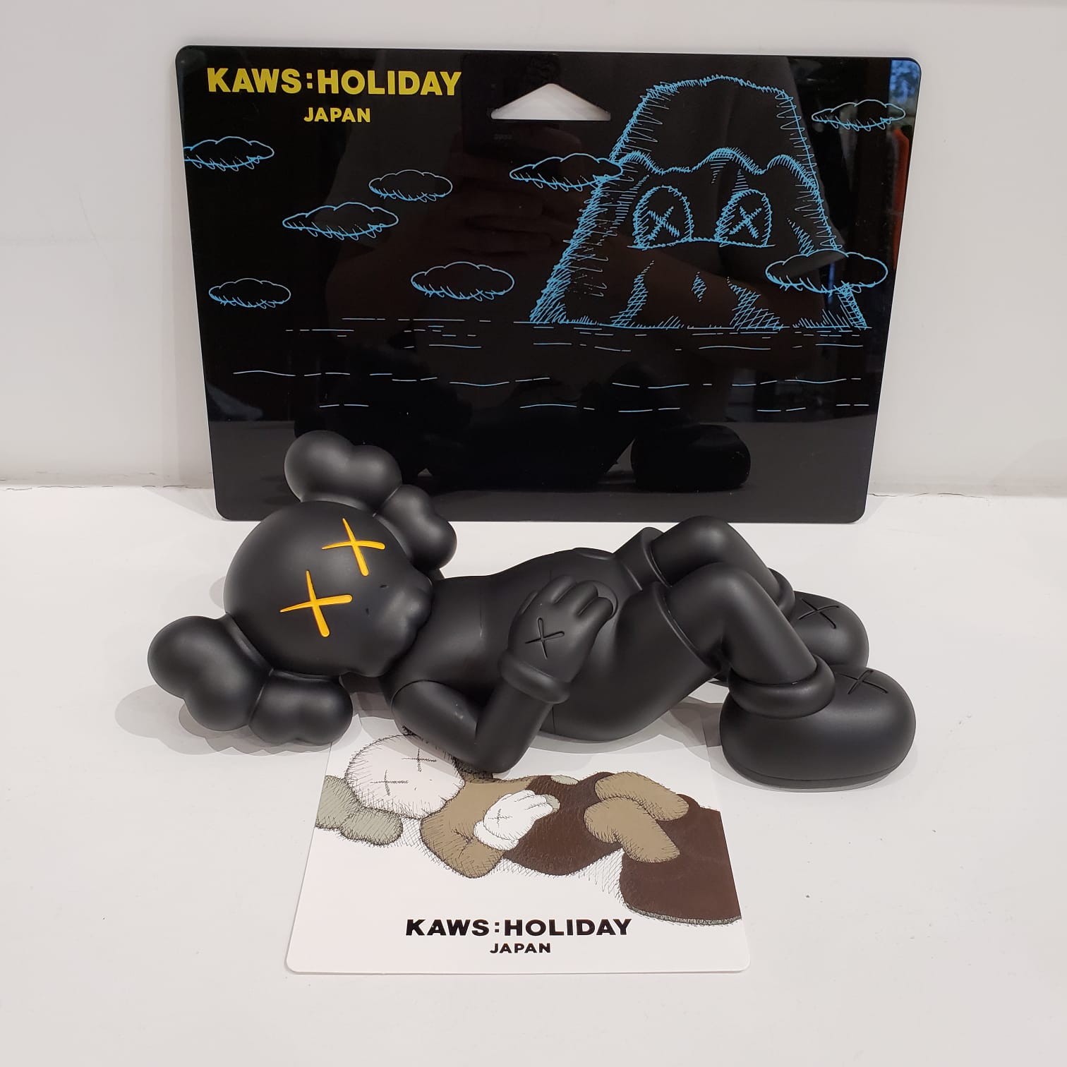 kaws vinyl figures