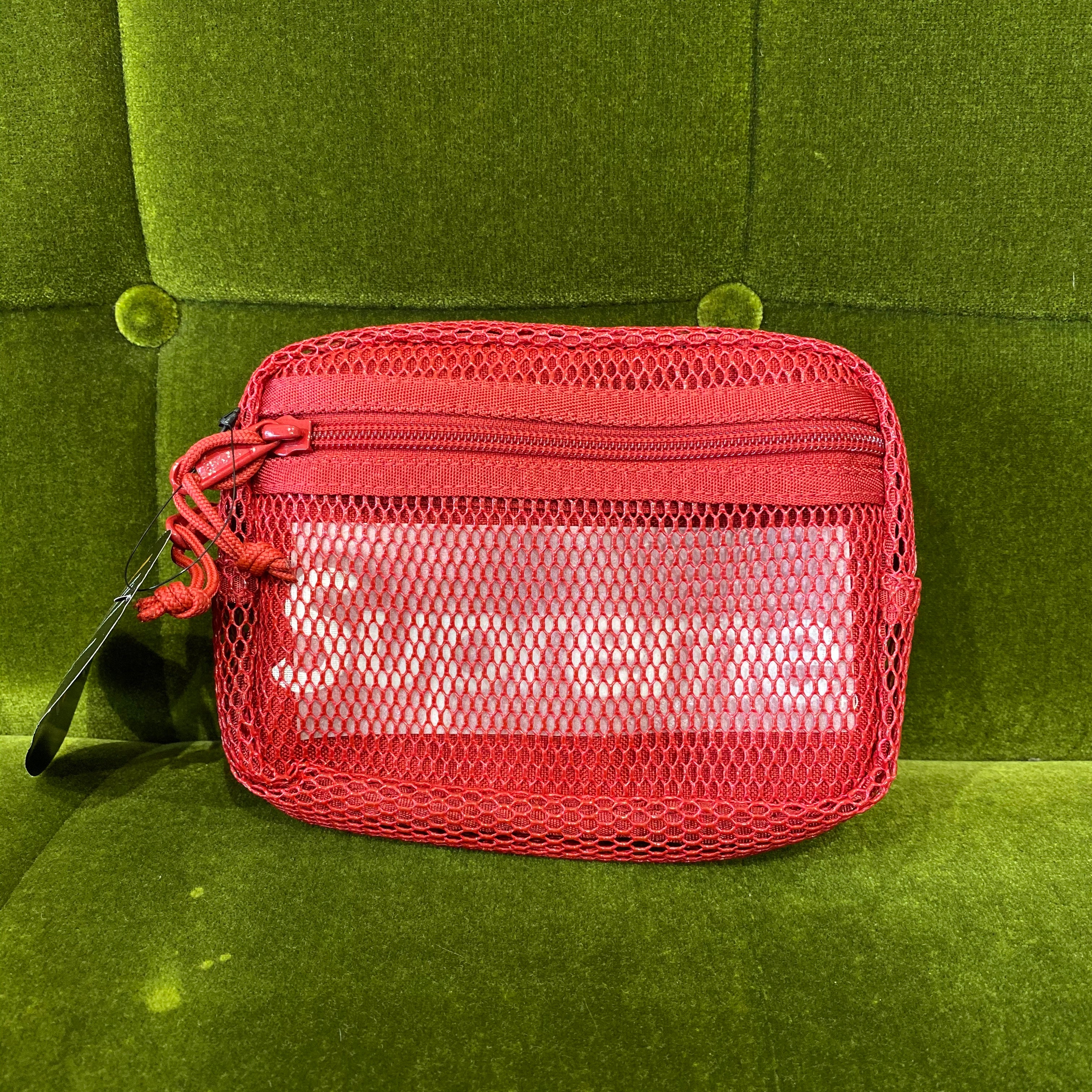 Supreme ss20 Small Shoulder Bag – Superbored Clothing Ltd.