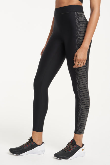 10 Must-Have Luxury Leggings to Live in Everyday!