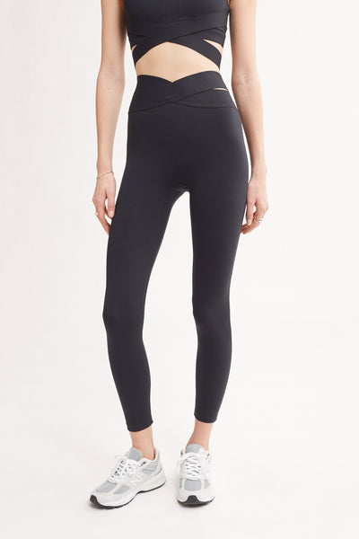 s Viral Ewedoos Leggings Are Up To 50% Off Right Now