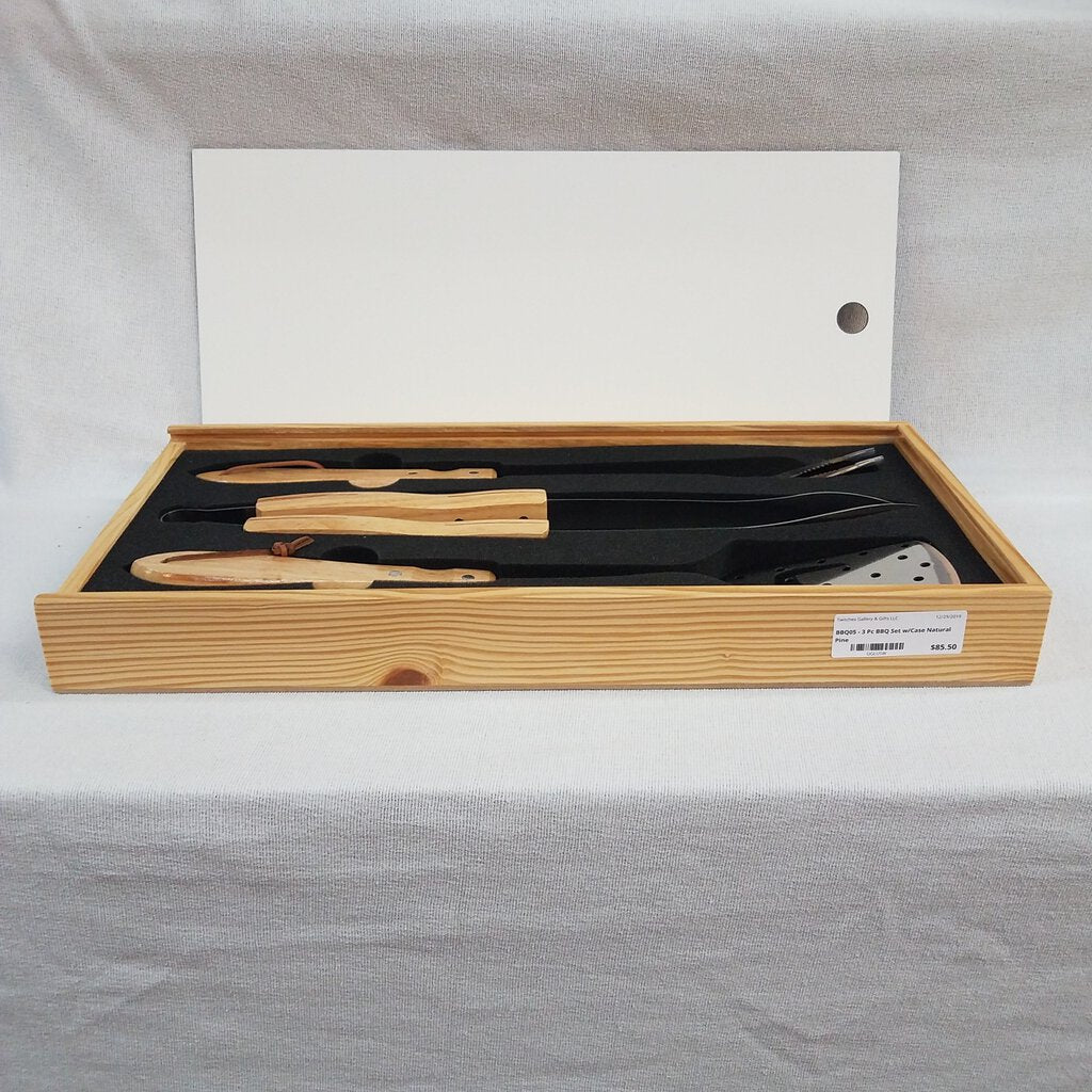 wooden pine box with lid