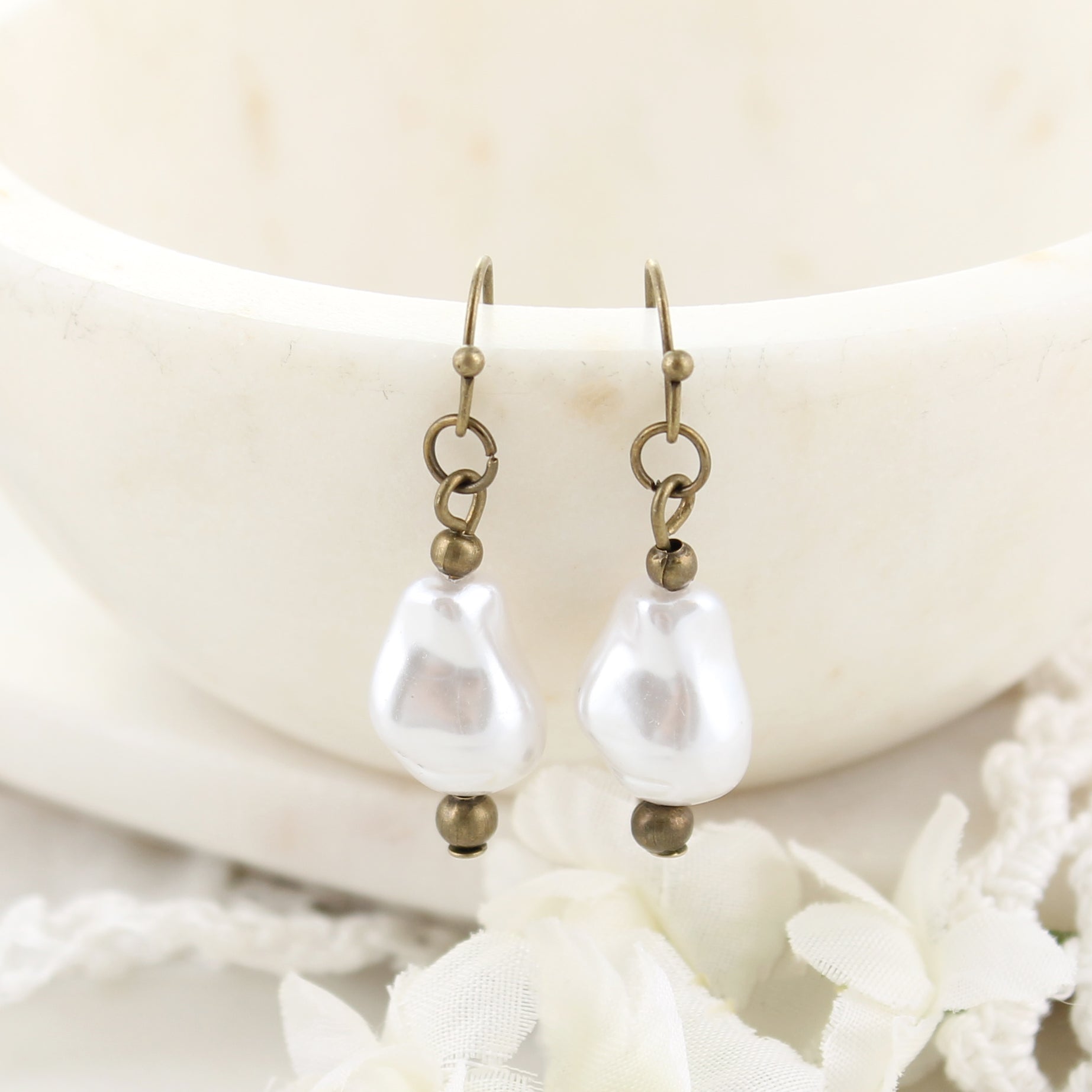 14 Karat Gold Plated White and Grey Cultured Freshwater Pearl Earrings -  Wholesale Silver Jewelry - Silver Stars Collection