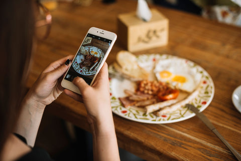 Phone, 5 Reasons Your Restaurant Needs a Website