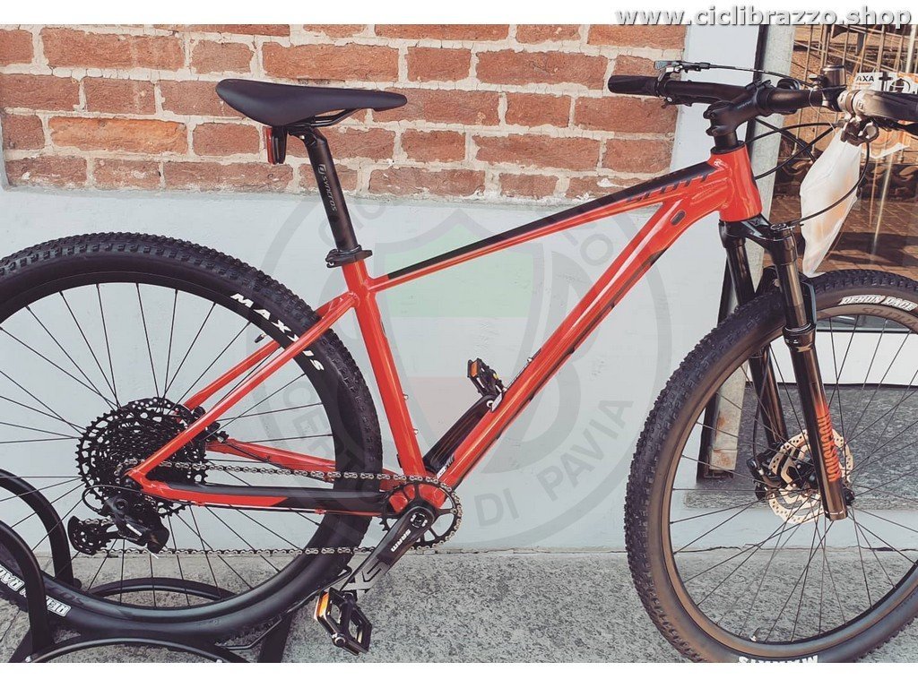 scott scale 970 red 2021