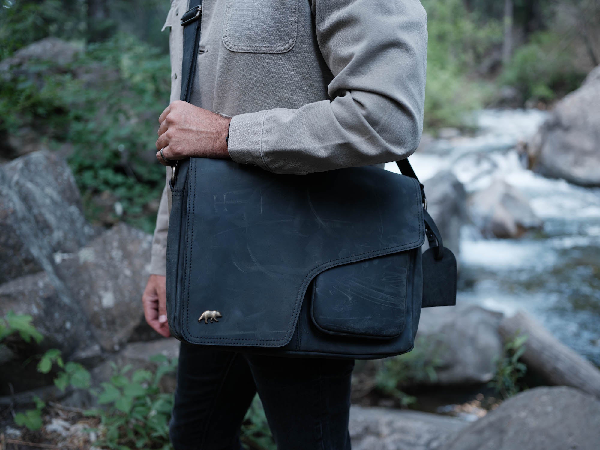 Buffalo Leather Messenger – Kodiak Leather Co.