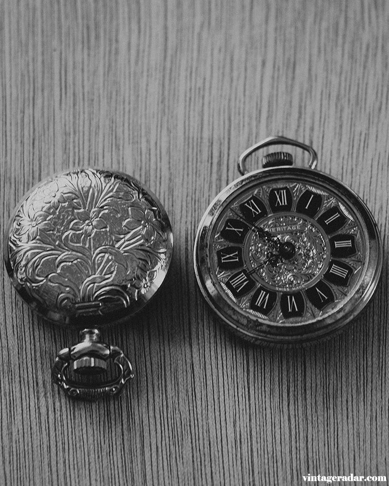 Heritage Pocket de fabricación suiza reloj | Colgante de tono de oro