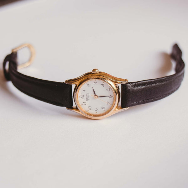 Women's 2Y01-0A10 Seiko Watch | Classic Vintage Ladies Quartz Watch –  Vintage Radar