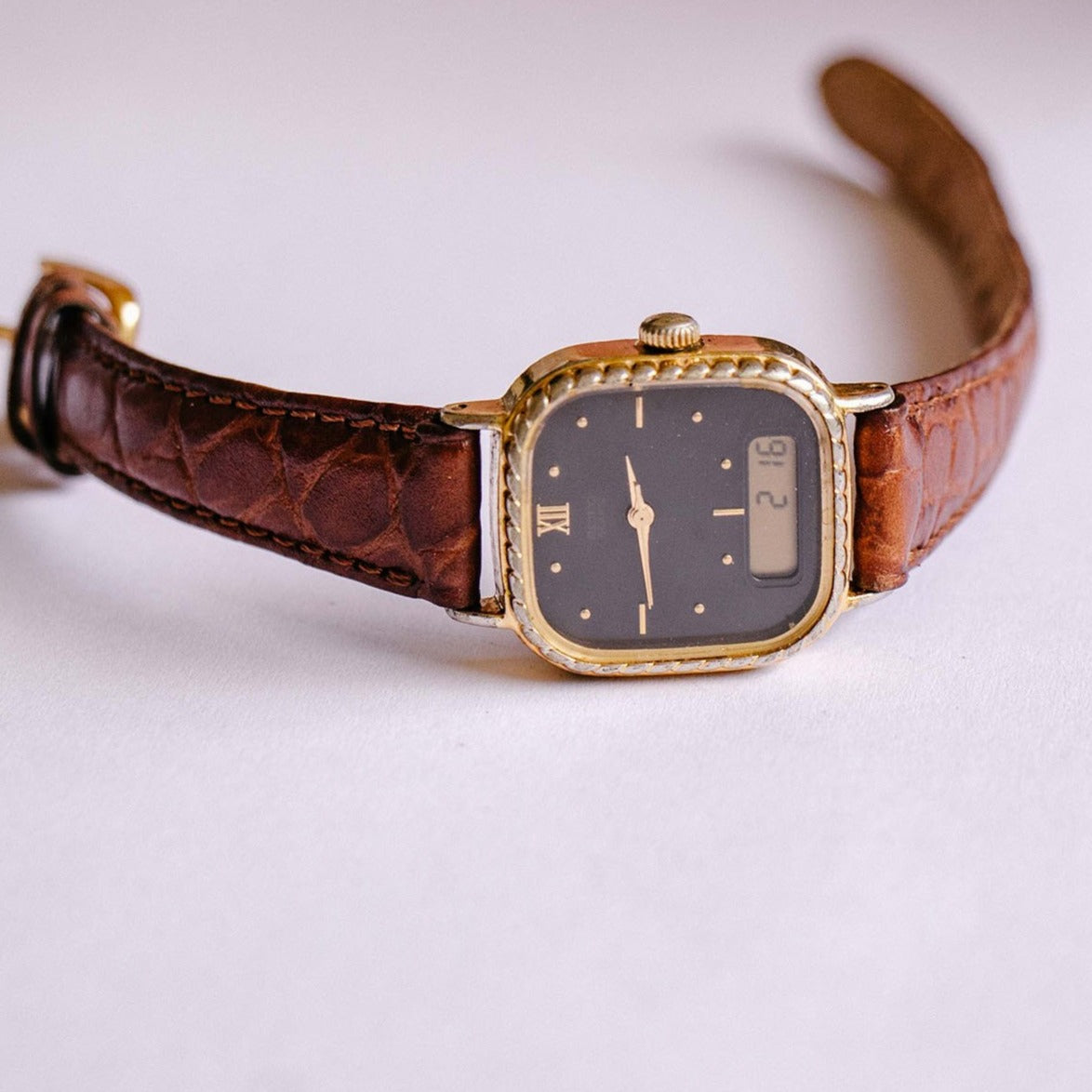 Square-Dial E029-5400 Seiko Quartz Watch | Vintage Seiko Watches – Vintage  Radar