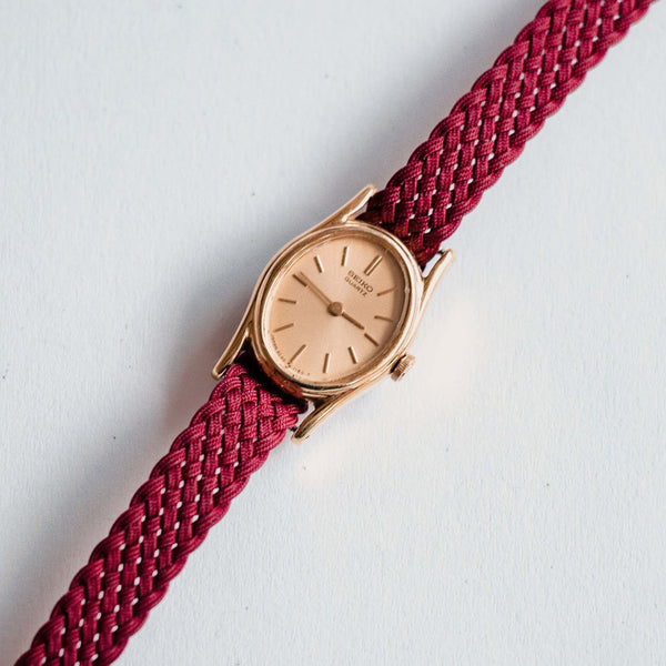 2C20-5589 Seiko Vintage Watch | Tiny Gold-Tone Watch For Women – Vintage  Radar