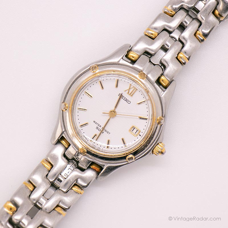 Vintage Two-tone Seiko 7N82-0599 R1 Watch for Her | Japan Quartz Watch –  Vintage Radar