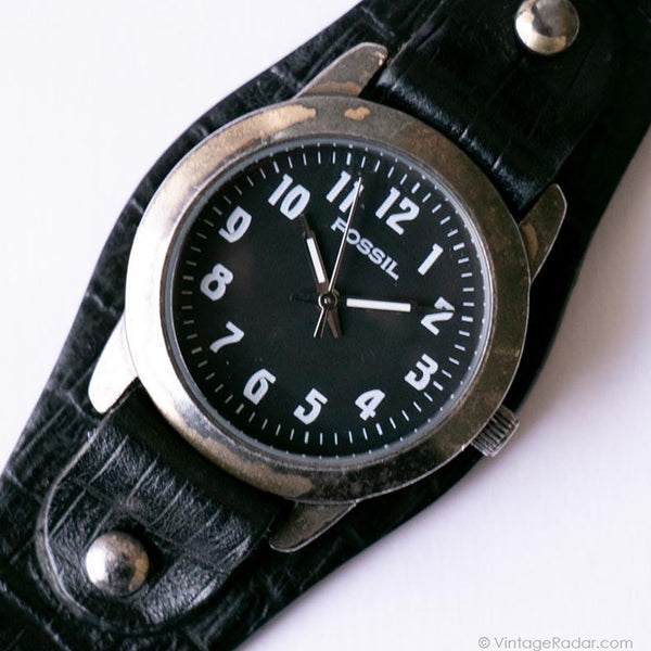 Vintage Black-dial Fossil Watch for Men & Women on Black Leather Strap –  Vintage Radar