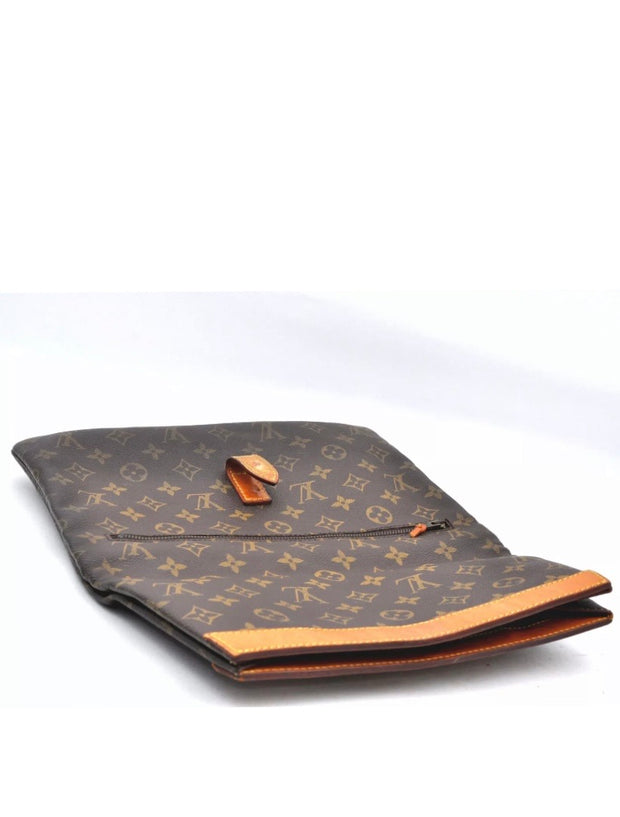 Louis Vuitton Clutch