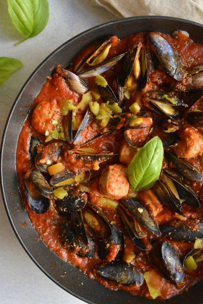 mussels & sausage in Italian tomato sauce